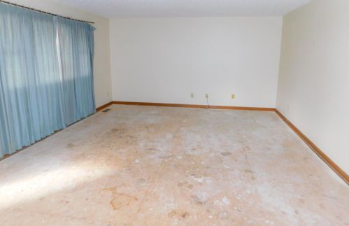 1521 Chelman Dr, Miamisburg, OH 45342-3840