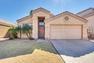 1687 Saratoga St, Gilbert, AZ 85296-2611