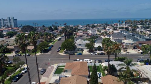 904 Beryl St, San Diego CA  92109-2034 exterior