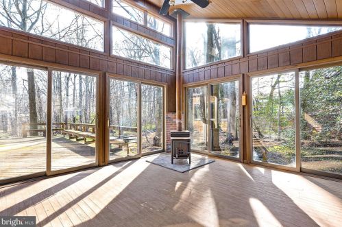 11 Woodbrook Cir, Wilmington DE  19810-4119 exterior