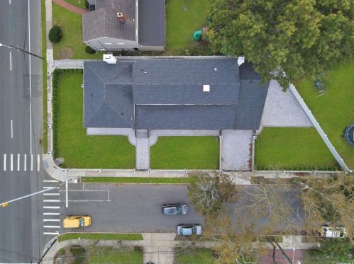 501 Saddle Ridge Rd, Woodsburgh NY  11598-1533 exterior