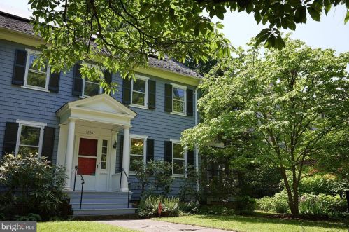 3840 Harrison St, Washington, DC 20015-1926