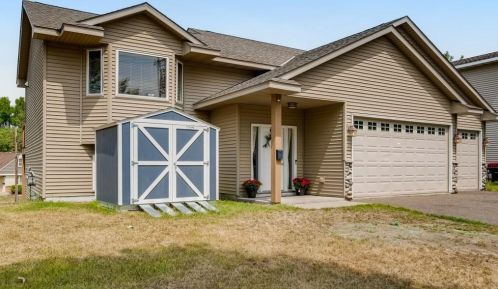 1555 Christie Pl, Saint Paul, MN 55106-1310