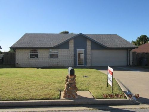 2905 Bellevue Cir, Lawton, OK 73507-7116
