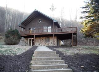289 Old Turnpike Rd, Drums, PA 18222-1850