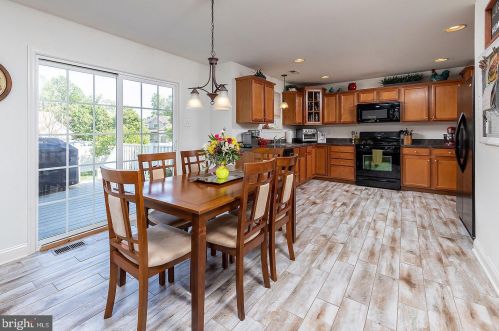 44 Chestnut Hill Ct, Auburn NJ  08085-1251 exterior