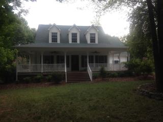 293 Fairfield Ln, Salisbury, NC 28146-6312