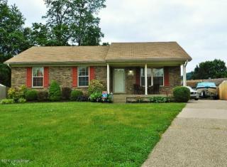 3102 Youngtown Ct, Louisville, KY 40272-3075