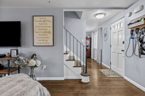 1488 Anderson Rd, Pittsburgh, PA 15209-1002