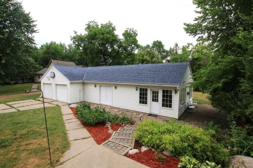 45 5th Ave, Cedar Mills, MN 55350-1630