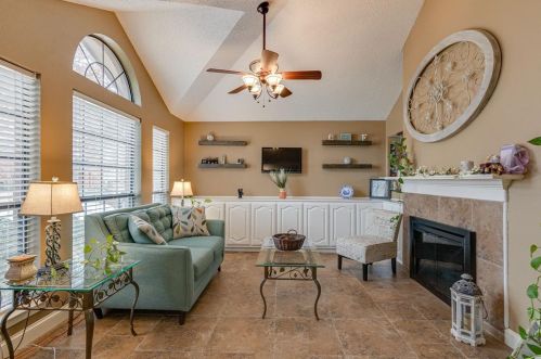 7724 Grassland Dr, Fort Worth TX 76133-7922 exterior