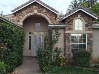 7212 Bonadelle Ave, Fresno, CA 93720-0320