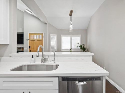 808 Windcrest Dr, Carlsbad CA  92011-3712 exterior