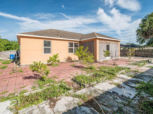 7776 104th Ct, Vero Beach, FL 32967-3641