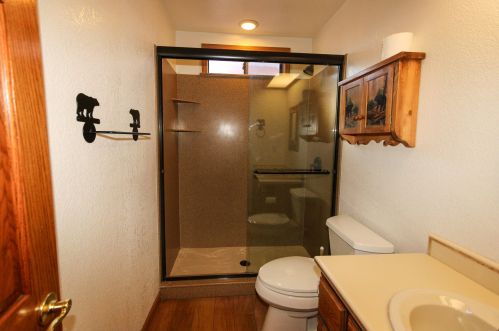 1253 Panorama Dr, Big Bear City CA  92314-9828 exterior