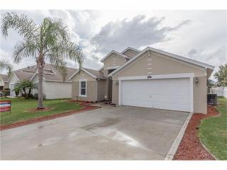621 Windsor Estates Dr, Davenport, FL 33837-9616