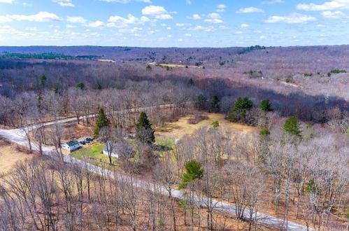 33 John Mack Rd, North Windham CT  06247-1606 exterior