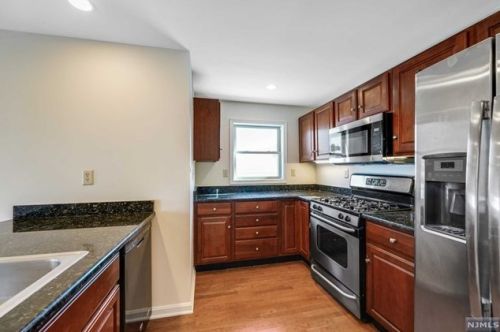 7206 5th Ave, North Bergen, NJ 07047-4822