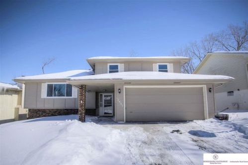 12805 29th Ave, Bellevue, NE 68123-3224