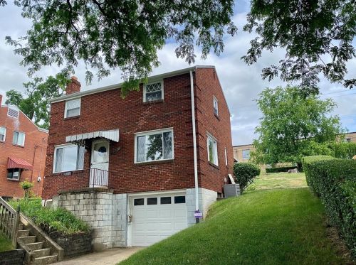 2370 Rose Garden Rd, Pittsburgh, PA 15220-4029