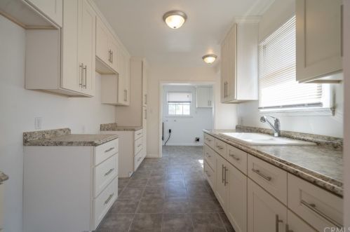 452 Idahome St, Covina, CA 91723-3327
