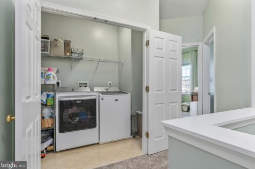 6029 Hot Spring Ln, Fredericksburg VA  22407-3708 exterior