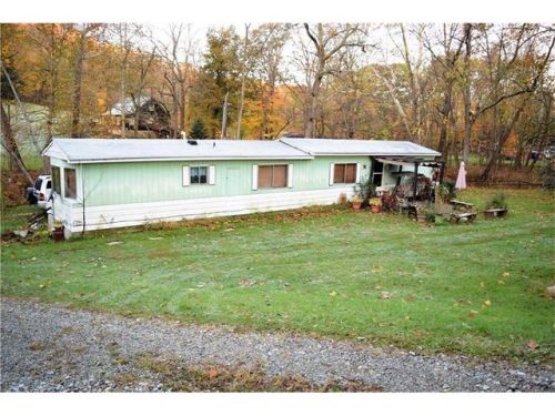 1025 Sunset Beach Rd, Claysville, PA 15323-1015