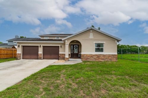 1619 Bear Lake Rd, Apopka, FL 32703-6711