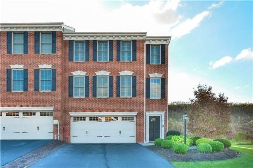 110 Summit Dr, Sewickley, PA 15143-8892