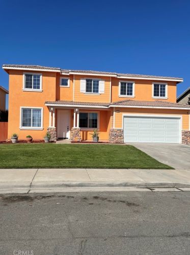 14990 Skipper Ln, Victorville, CA 92394-7519