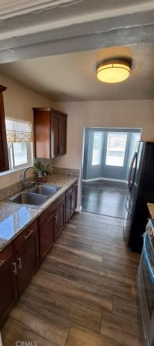 943 Olive St, Colton CA  92324-2560 exterior