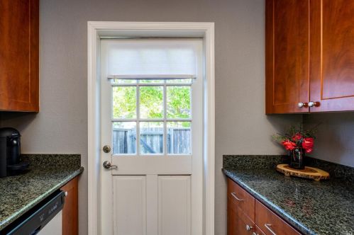 1614 Yardley St, Santa Rosa CA  95403-2393 exterior