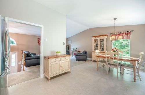 114 Lancaster Farm Rd, Salem NH  03079-4823 exterior