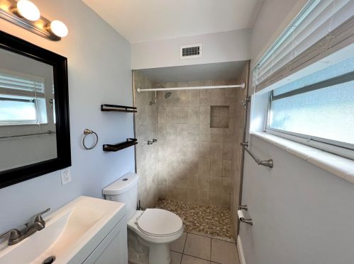 265 Mainsail St, Fort Pierce FL  34983-1710 exterior