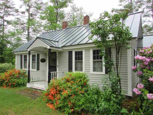 983 Main St, Grafton, NH 03240-3436