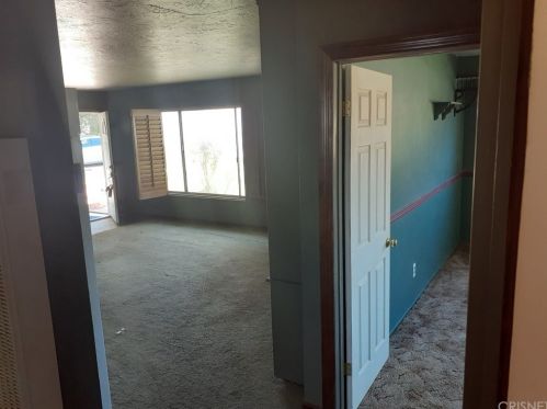 5260 Avenue, Lancaster CA  exterior