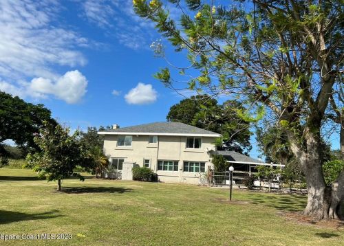 6900 84th Ave, Vero Beach FL  32967-4000 exterior