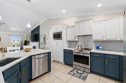 2505 20th Ave, Cape Coral FL  33904-3226 exterior