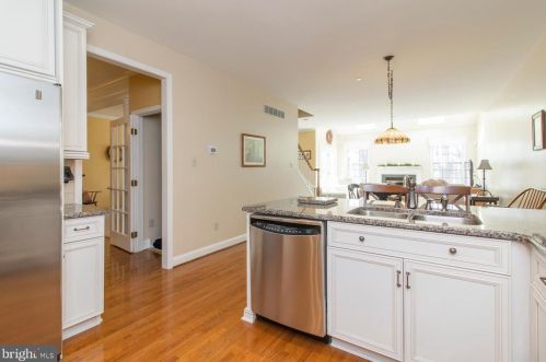 830 Creekview Dr, Blue Bell PA 19422-2729 exterior