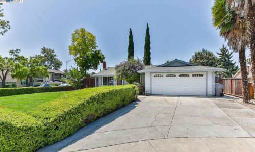 2420 Old Gate Ct, San Jose, CA 95132-2531