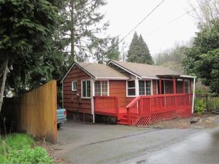 13008 57th Ave, Seattle, WA 98178-4633