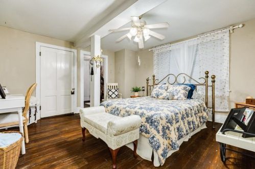 1701 21st St, Galveston TX 77550-4606 exterior