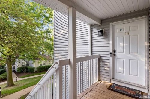 14 Cliff Dr, Englewood NJ  07631-5058 exterior