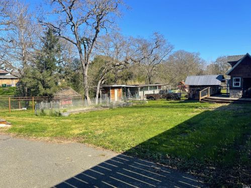 1814 Olivet Rd, Santa Rosa, CA 95401-3804