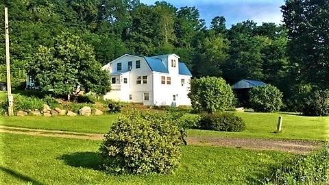 1709 Benning Rd, Clyde, NY 14433-9504