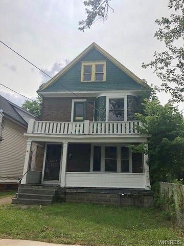 43 Girard Pl, Buffalo, NY 14211-1215