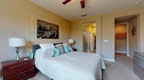 2479 Mountainside Dr, Los Banos CA  93635-8825 exterior