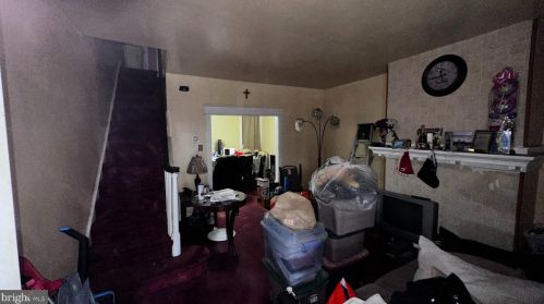 5732 Lawrence St, Philadelphia, PA 19120-2341