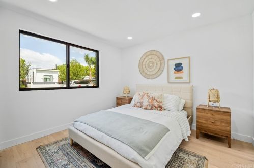 5254 Buffalo Ave, Van Nuys CA  91401-5929 exterior