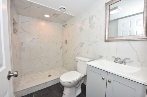 5348 91, Milwaukee WI 53224-5304 exterior